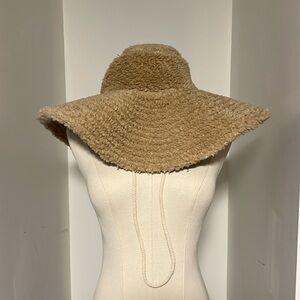 NWT Mr. Saturday Beige Sherpa Bucket Hat